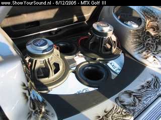showyoursound.nl - Golf III met MTX en Lambourgini deuren - MTX Golf III - SyS_2005_12_6_10_26_51.jpg - Helaas geen omschrijving!
